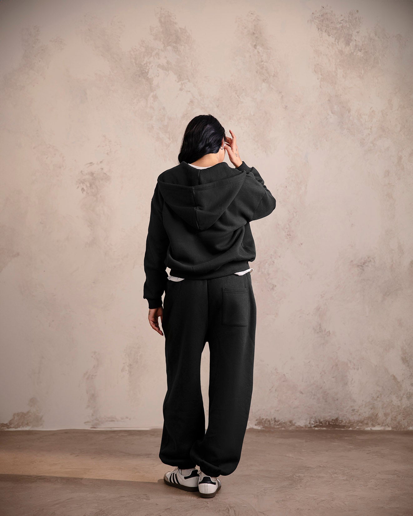 Elvaans Sweatpant - Black