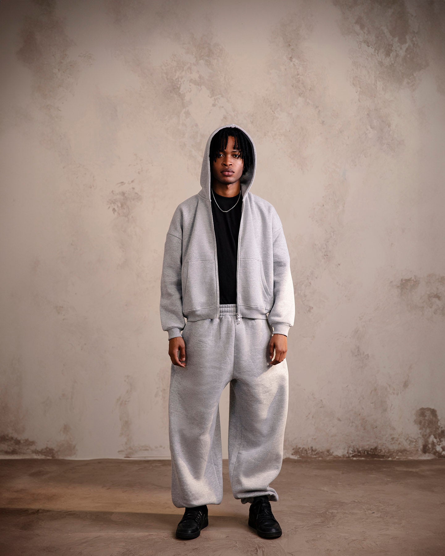 Elvaans Sweatpant - Grey