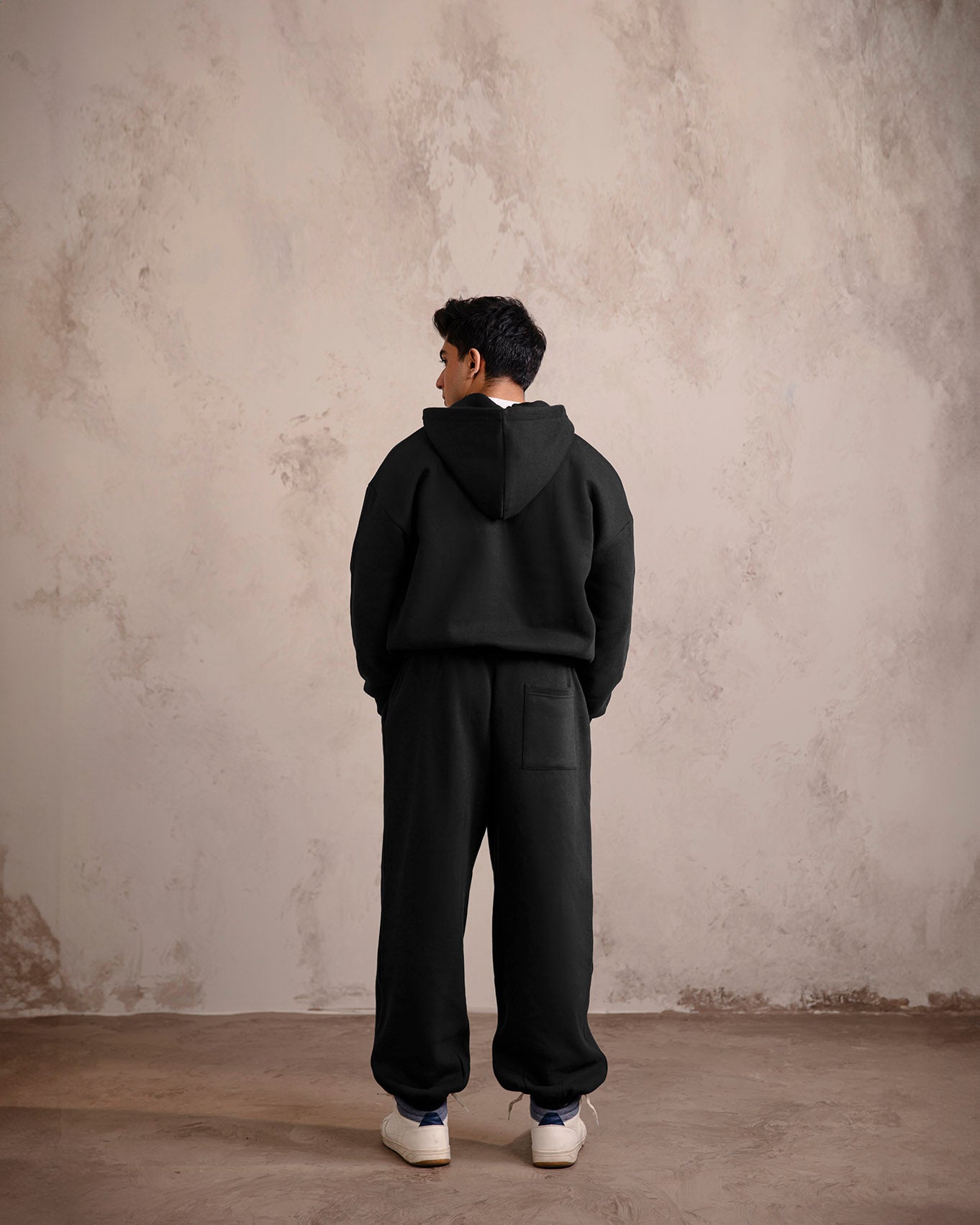 Elvaans Sweatpant - Black