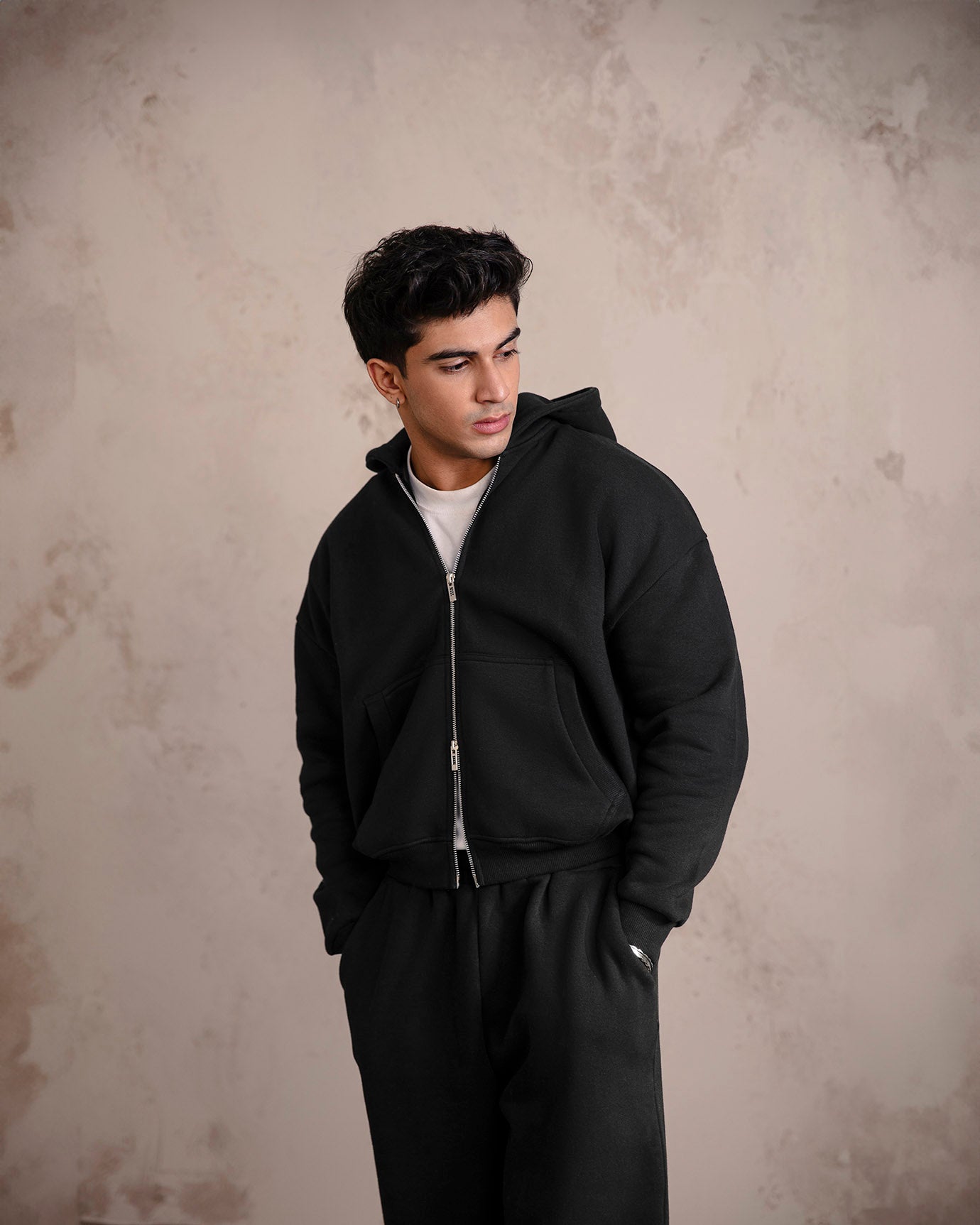 Comfy Zip Up - Black