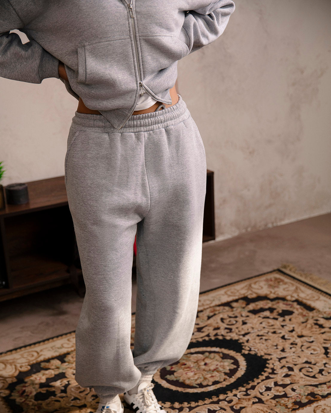 Elvaans Sweatpant - Grey