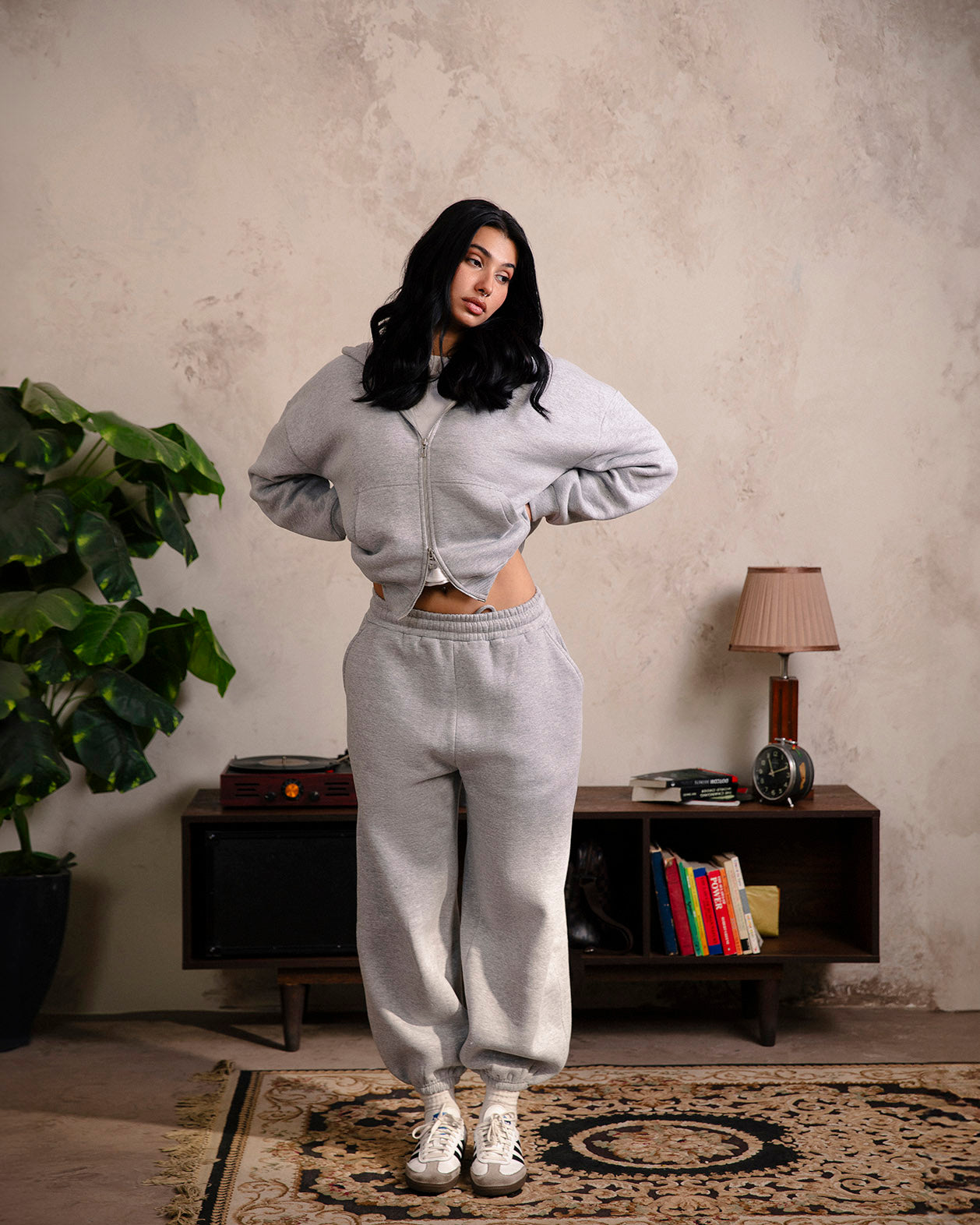 Elvaans Sweatpant - Grey